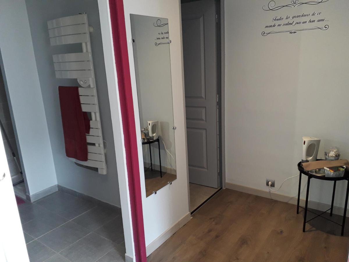 Appartamento La Bonne Rencontre Chassiers Esterno foto